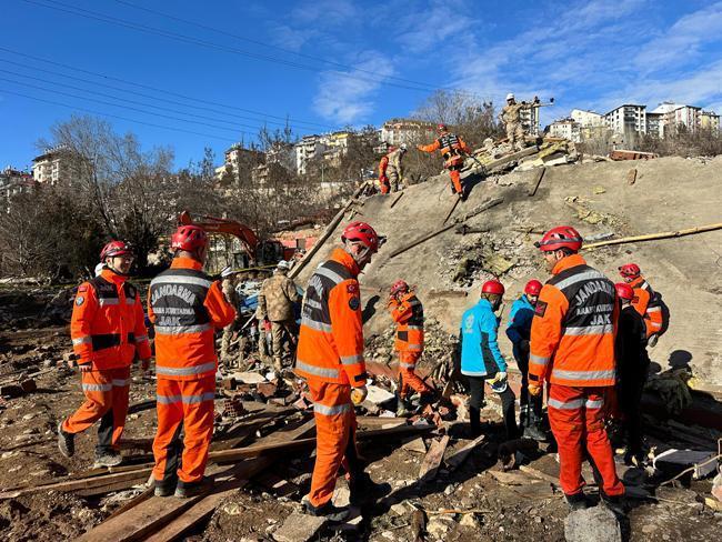 İki fay hattının keşiştiği kentte deprem hazırlığı! Özel eğitimli 80 tim oluşturuldu