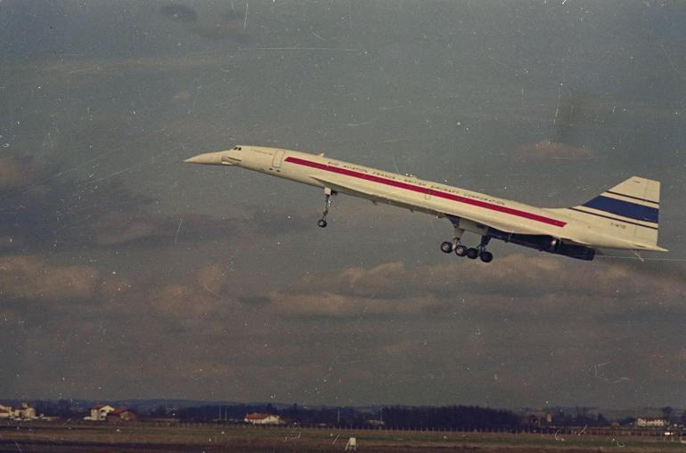 New York-İstanbul arası dört saatin altına düşüyor! NASA 'son of Concorde'u tanıttı