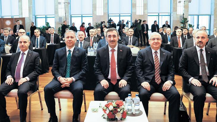 Topyekün karalamaya prim verilmemeli