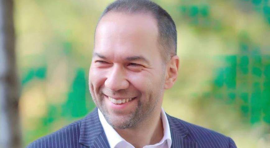 AK Parti’nin Niğde Belediye Başkan Adayı Emrah Özdemir