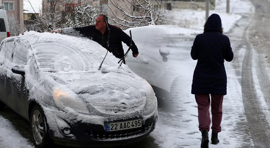 Balkanlardan geldi, İstanbul’un kapısına dayandı! Kent beyaza büründü