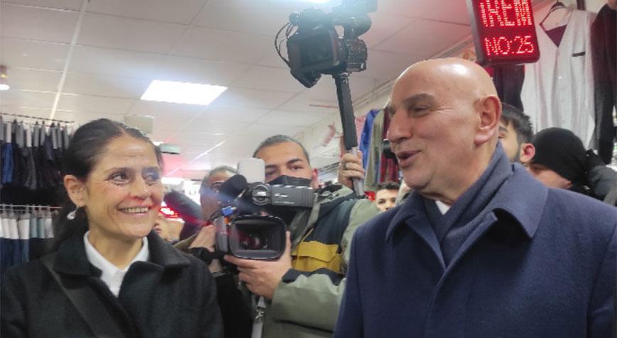 AK Parti’nin Ankara adayı Altınok’tan esnaf ziyareti