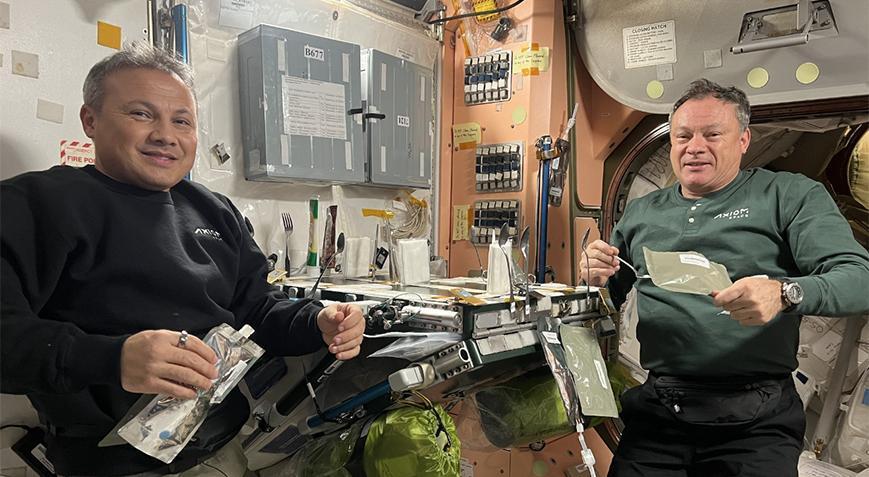 ‘İlk Türk astronot ile yemek keyfi’ Bakan Kacır’dan ‘afiyet olsun’ paylaşımı