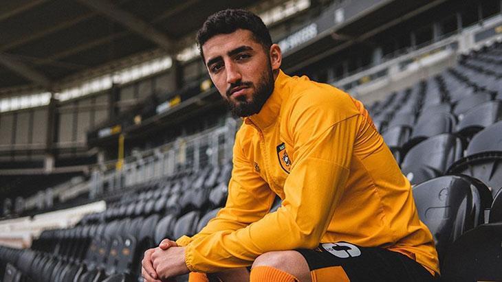 Nereden nereye! Allahyar imzayı atıyor