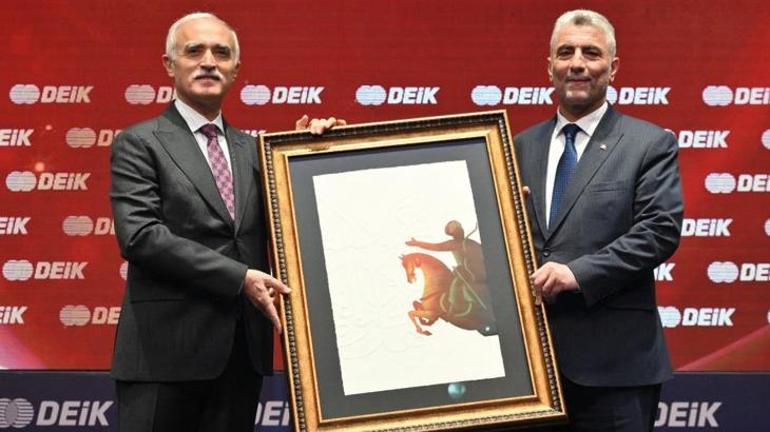 Bakan Bolat: Hedefimiz hizmetler ihracatımızı 2024 yılında 110 milyar dolara çıkartmak