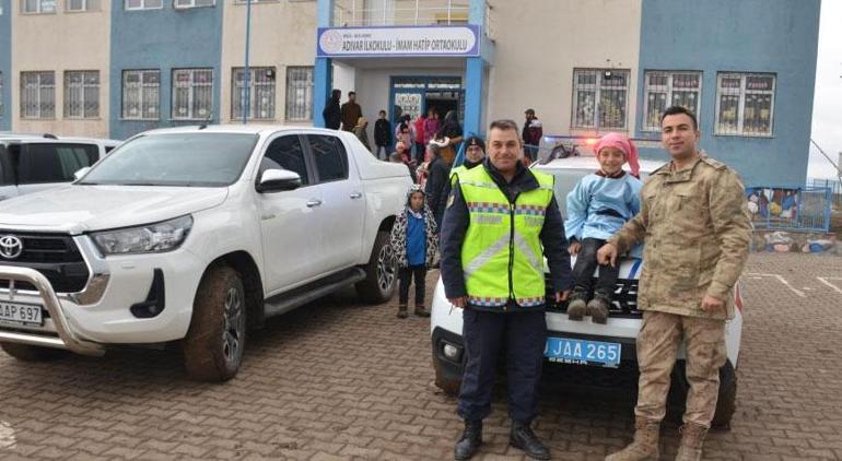 Jandarmadan öğrencilere trafik eğitimi