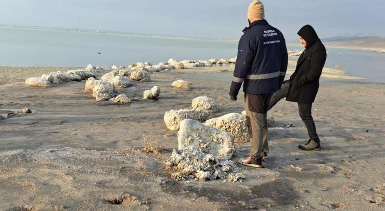 'Kuş cenneti’ olarak bilinen Arin Gölü’nde inanılmaz manzara! Sular çekilince ortaya çıktı