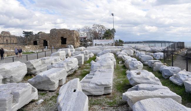 Side Antik Kenti'ni gece kulübüne çevirmişlerdi! 1800 yıl öncesi haline dönüyor