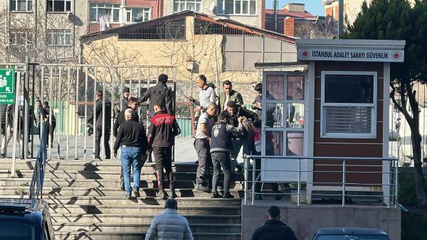 Son dakika: Çağlayan Adliyesi'nde silah sesleri! İşte ilk görüntüler