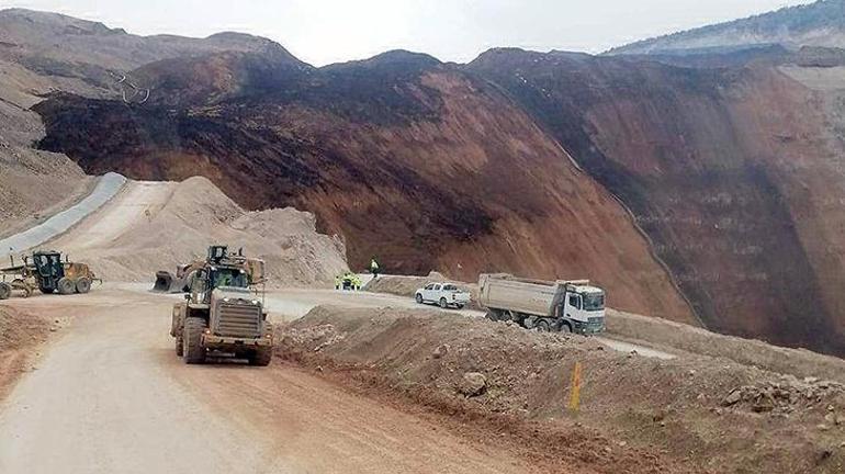 Erzincan'daki facianın şifreleri! 'Birdenbire olmaz, milim milim kayar'