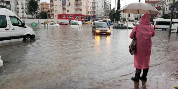 Son dakika! Antalya'dan acı haber! Bir kişinin cansız bedeni otomobilde bulundu