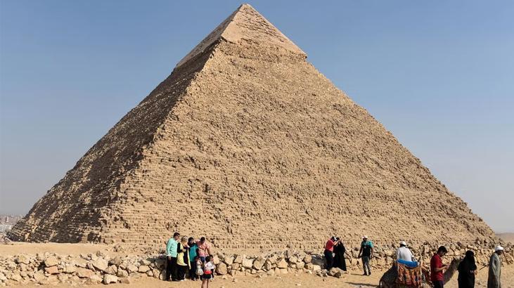 Mısır’da piramiti granitle kaplayacaklar! Tartışmalar alevlendi
