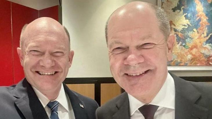 Almanya Başbakanı Scholz ikizini buldu! Yer, ABD Senatosu: Boyları bile aynı
