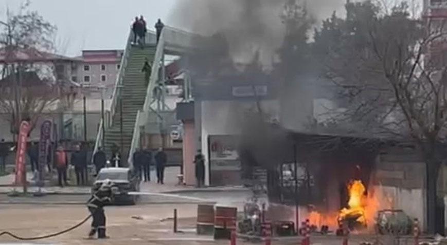 Sobaya dökülen benzin tamirhaneyi küle çevirdi! 2 kişi yaralandı