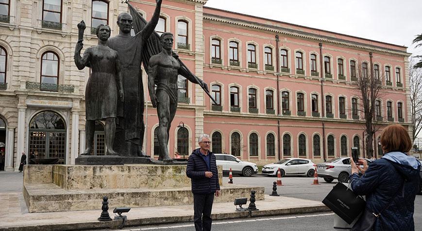 İstanbul Üniversitesi vatandaşların ziyaretine açıldı! İşte ilk görüntüler