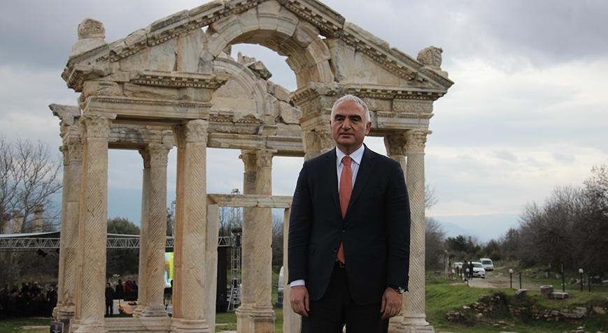 Bakan Ersoy açıkladı: Aphrodisias gece ziyaretine açılacak