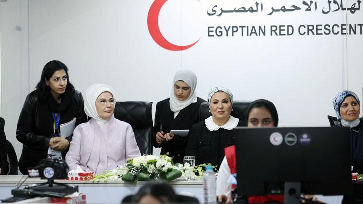 Emine Erdoğan, Mısır’da Sisi’nin eşi Amer ile görüştü