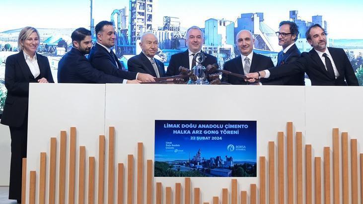 3.3 milyon ortağı için gongu çaldı