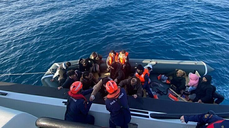 Kuşadası açıklarında 18 kaçak göçmen kurtarıldı