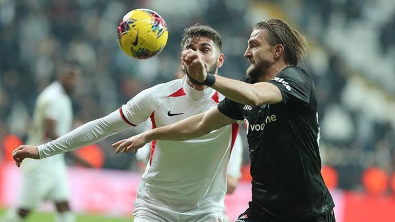 Caner Erkin'den Sergen Yalçın'a olay sözler | 'Benim kayış attı, Vitor Pereira'ya saldırdım'