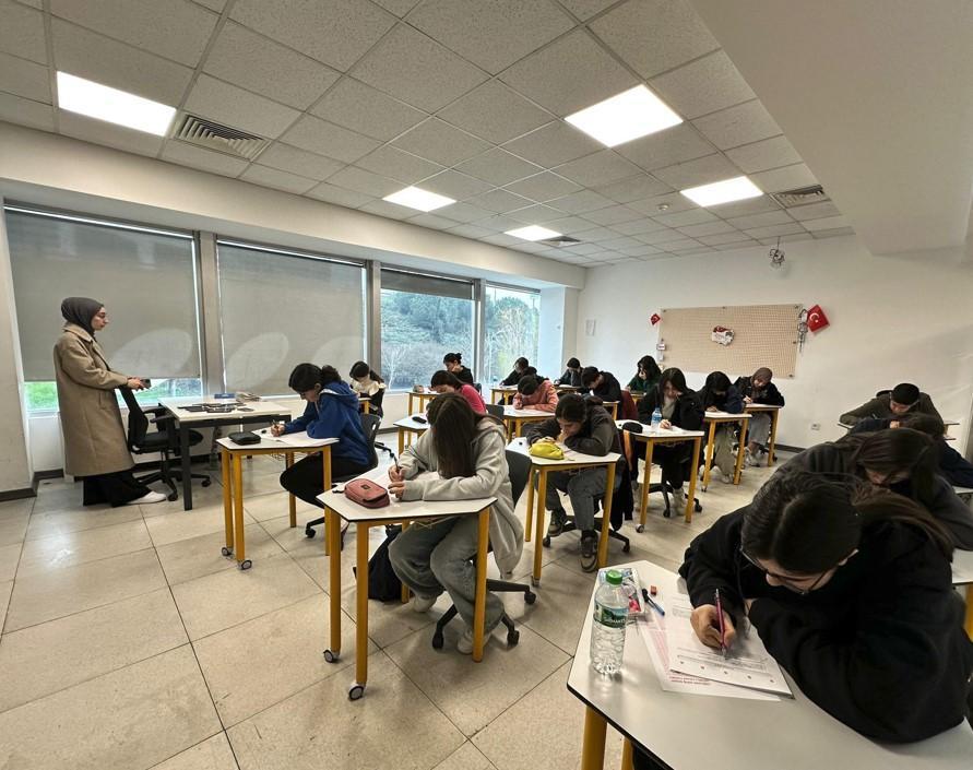 LGS heyecanı! Demirören Medya Lisesi'nde deneme sınavı