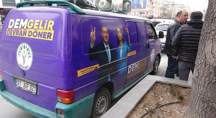 Kayseri’de DEM Parti’nin seçim aracı kurşunlandı! Soruşturma başlatıldı