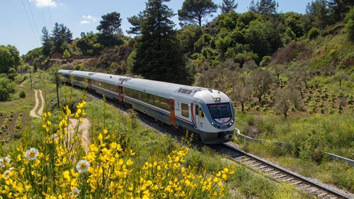 Turistik tren seferlerine yoğun ilgi! Bakan Uraloğlu rakamlarla açıkladı