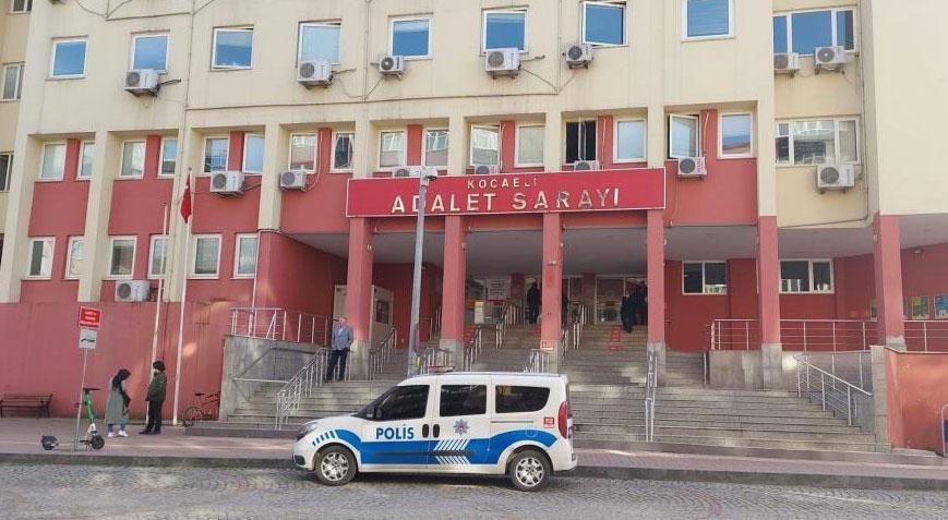 Eşini defalarca bıçaklamıştı! ‘Çok seviyordum’ savunması pes dedirtti