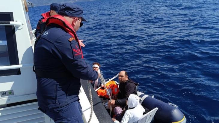 Yunanistan’ın ölüme ittiği 47 göçmeni Türk Sahil Güvenlik kurtardı