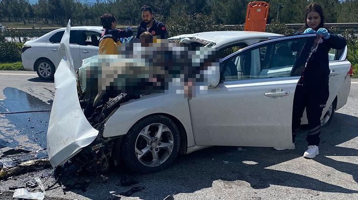 Gaziantep’te feci kaza! Otomobil TIR’a çarptı