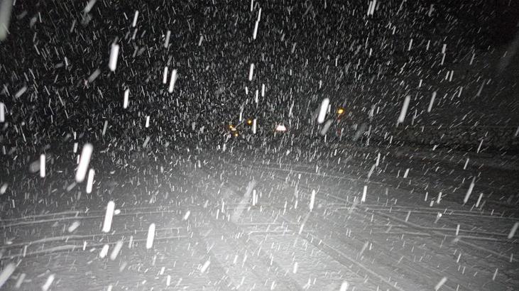 Tokat-Sivas yolunda görüş mesafesi sıfıra indi