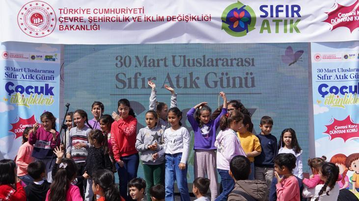 Depremzede çocuklar için ‘Sıfır Atık’ etkinliği! Gönüllerince eğlendiler