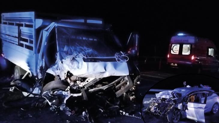 Bingöl’de otomobil ile kamyonet kafa kafaya çarpıştı: 3 ölü, 4 yaralı
