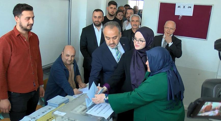 AK Parti’nin Bursa adayı Alinur Aktaş: Vatandaşın iradesi, sandığa yansıyacak