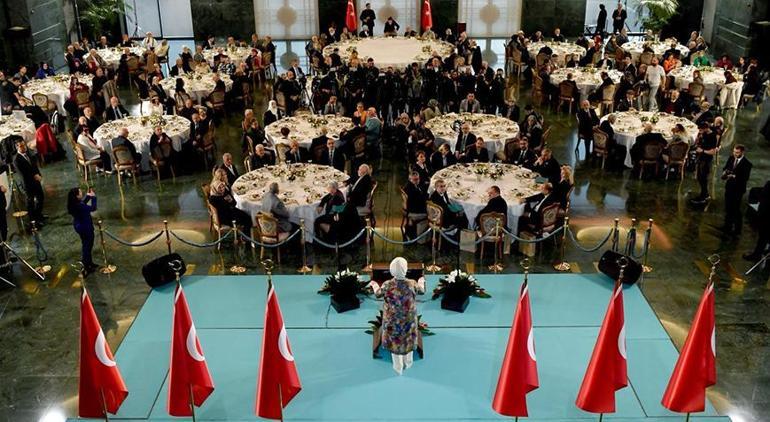 Emine Erdoğan huzurevi sakinleriyle iftarda buluştu: Kültürümüzde yaşlılığın müstesna bir değeri vardır