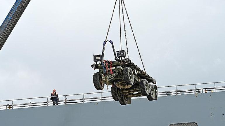 Amerikan tankları Dedeağaç'ta! Yunanistan'a devasa yığınağın fotoğraflarını resmi site yayınladı