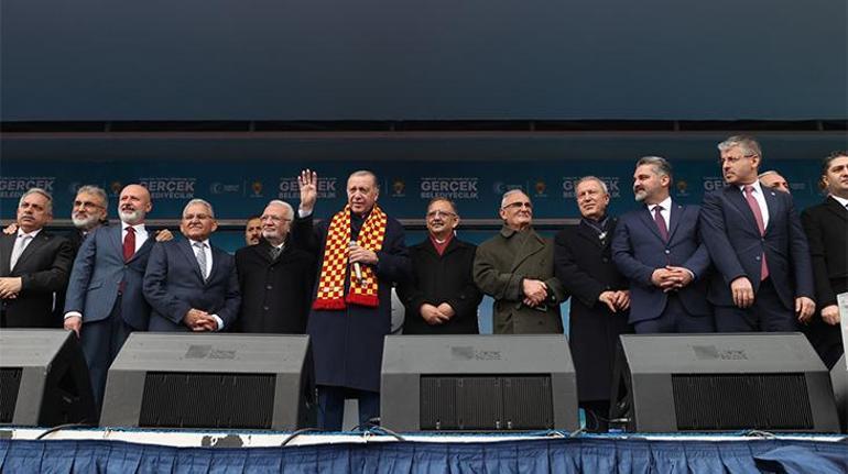 Bakan Özhaseki: Türkiye'de ayak basmadık yer bırakmadık