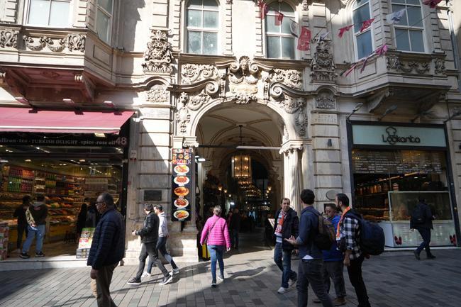 İstiklal Caddesi’nde kimsenin bilmediği gizli tünel! Zenginler kullanıyordu