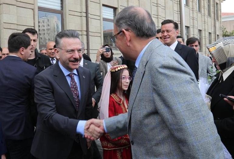 Bakan Özhaseki'den kentsel dönüşüm vurgusu! 'Şehirlere gidip tek tek rica ediyorum'