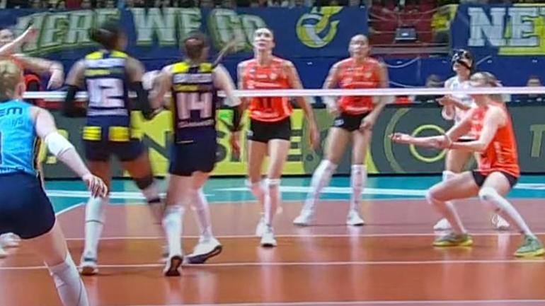 Fenerbahçe'de Eda Erdem şoku! Arina Fedorovtseva Eczacıbaşı'nın kabusu oldu