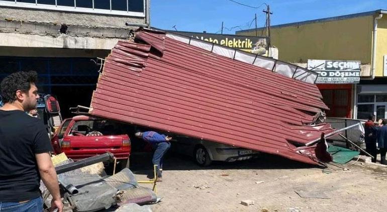 Freni boşalan kamyon dehşet saçtı! 10 araca çarptı, 4 iş yerine zarar verdi