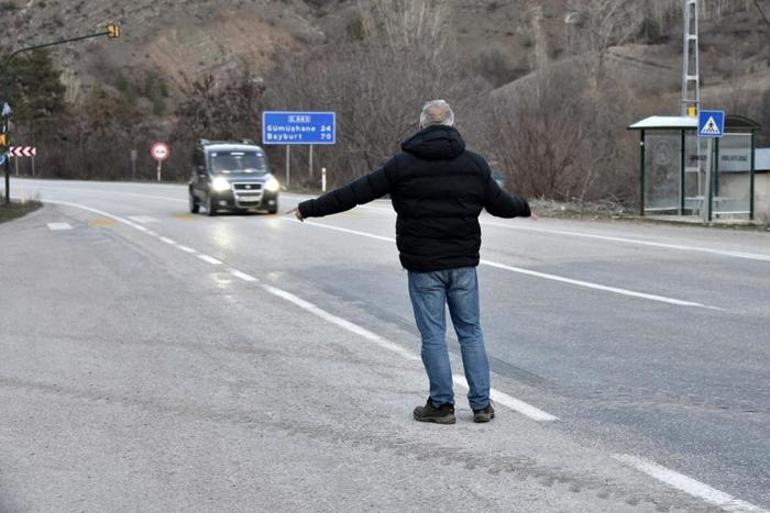 Köy muhtarı başlattı 20 yıldır devam ediyor! Yoldan geçenlere ücretsiz iftar yemeği