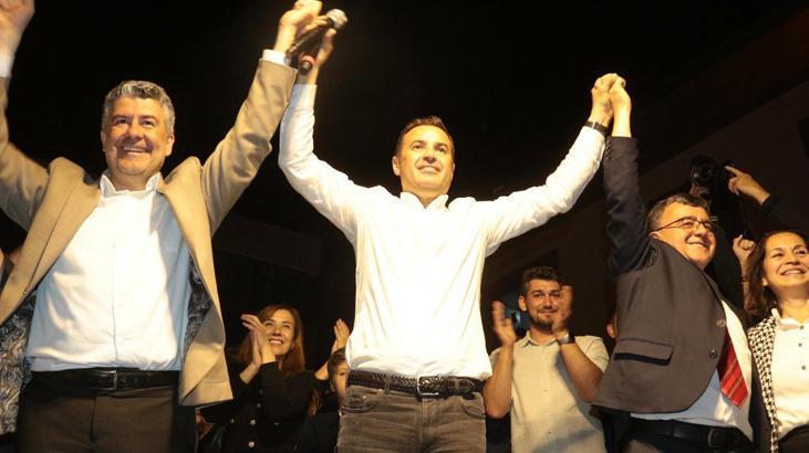 Balıkesir’de CHP’nin adayı Ahmet Akın Büyükşehir Belediye Başkanı oldu
