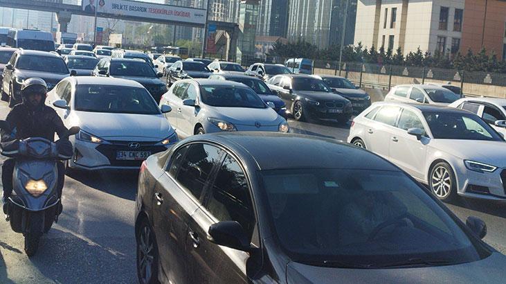 İstanbul normale döndü! 9 günlük Bayram tatili sonrası İstanbul’da trafik yoğunluğu