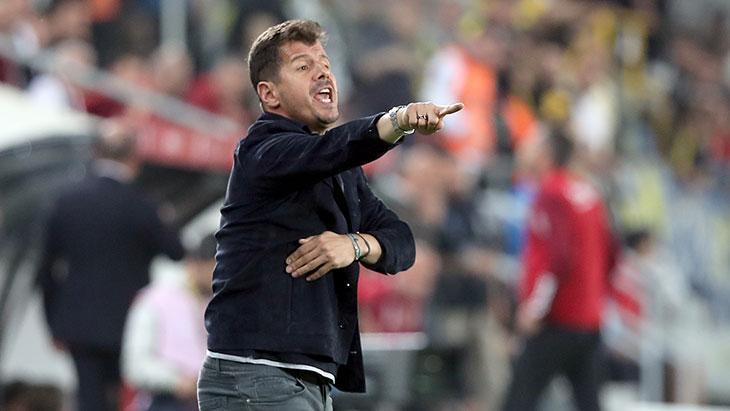 Emre Belözoğlu’ndan eleştirilere cevap! ‘Bir lağım çukuru’