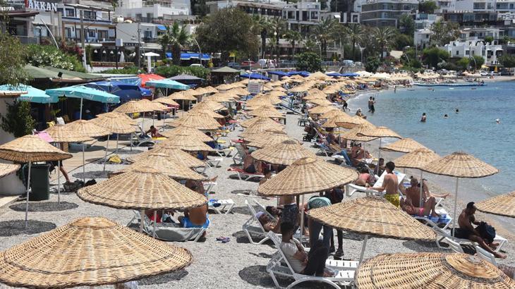 İlk çeyrek turizm gelirinde rekor! Bakan Ersoy rakamlarla açıkladı