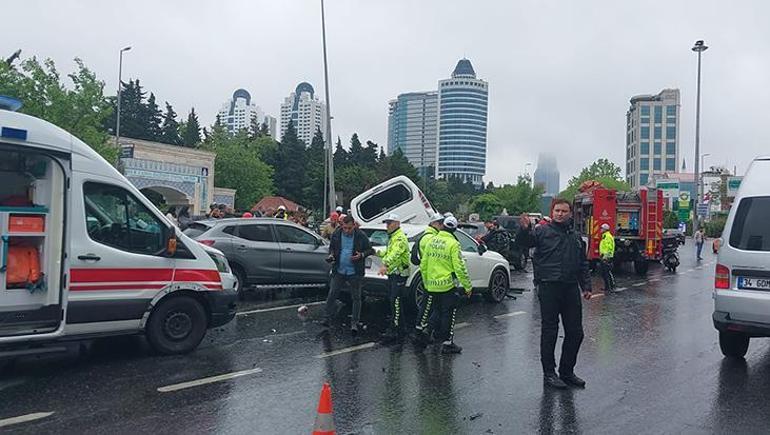 Son dakika: İstanbul'da zincirleme kaza! Çok sayıda ekip sevk edildi