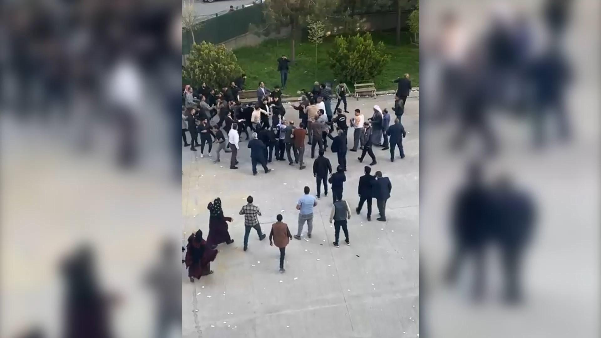 Şanlıurfa’da muhtarlık seçimi kavgası kamerada: 15 gözaltı