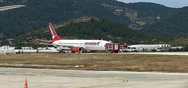 Antalya'da Uçağının İnişte Ön Lastiği Patladı