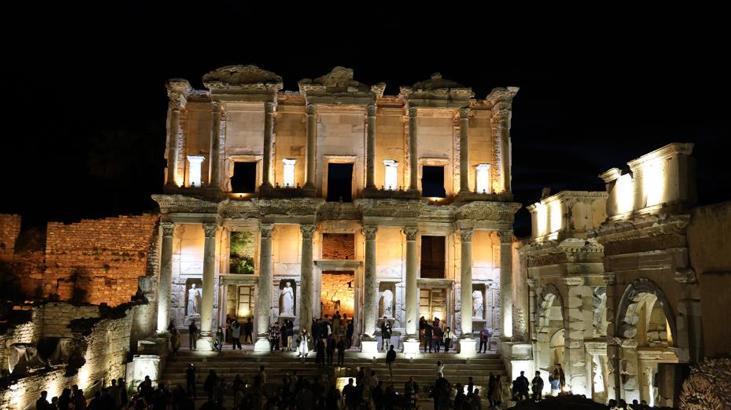 Türkiye’de ilk kez Efes Antik Kenti’nde uygulandı! ‘Çok etkileyici’